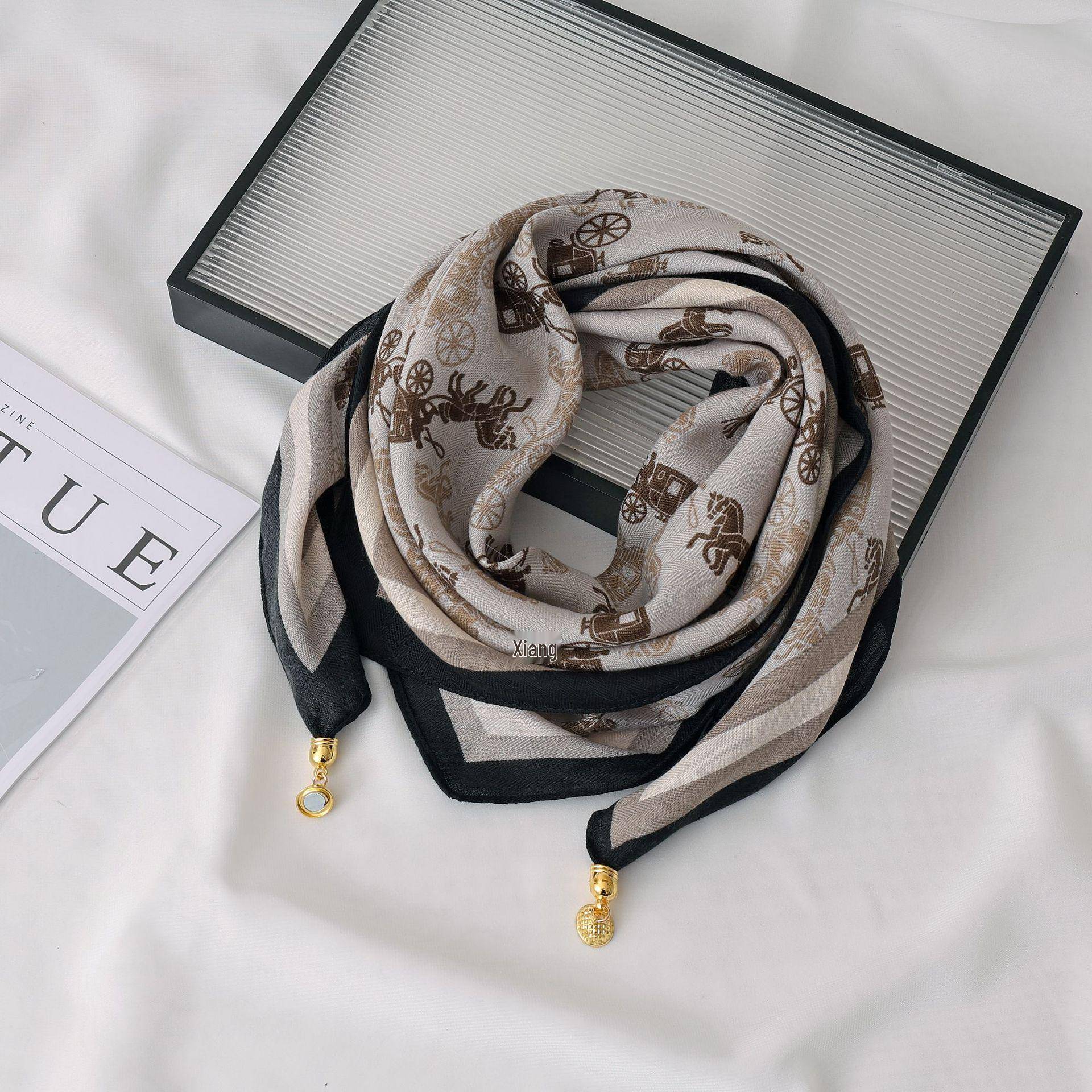 Damen 65  Seiden-Quadrat-Schal mit Magnetverschluss – Herbst/Winter-Druck, modischer & vielseitiger Dreiecks-Schlauchschal von Joom DACH