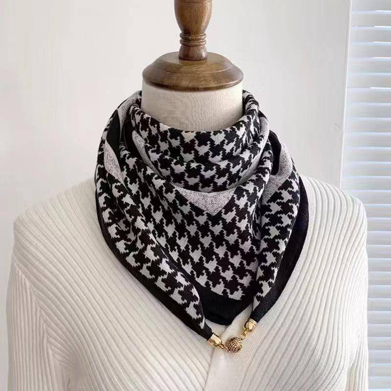 Damen 65  Seiden-Quadrat-Schal mit Magnetverschluss – Herbst/Winter-Druck, modischer & vielseitiger Dreiecks-Schlauchschal von Joom DACH