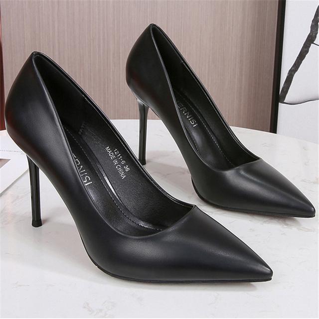 Damen 9,5 cm Hohe Absätze Scarpins Grüne Pumps Dame Spitzschuh Leder Stilettoabsätze Übergröße 46 Mode Abschlussball Qualitätsschuhe 35 schwarz von Joom DACH