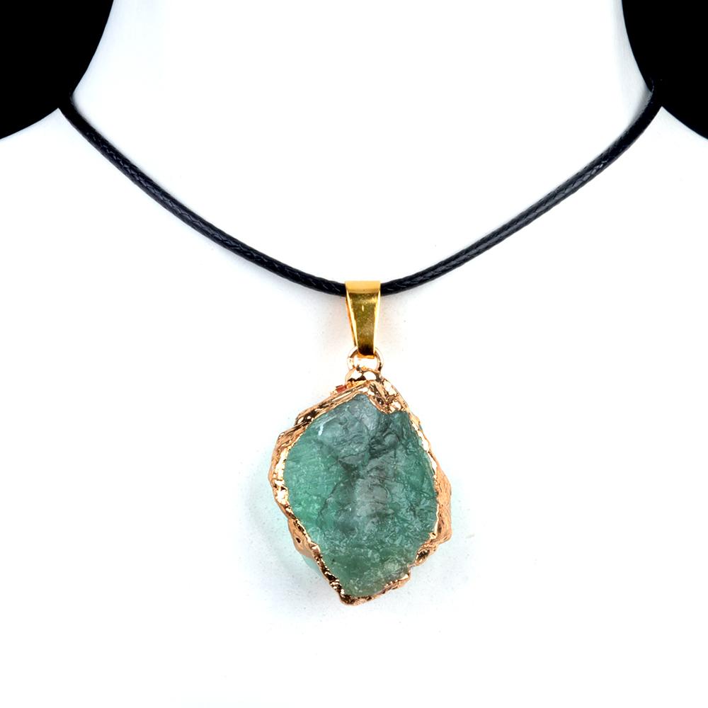 Damen Halskette Naturstein Unregelmäßiger Anhänger Charms Für Elegante Frauen Liebe Romantische Geschenkketten 45+5 cm 25-35mm von Joom DACH