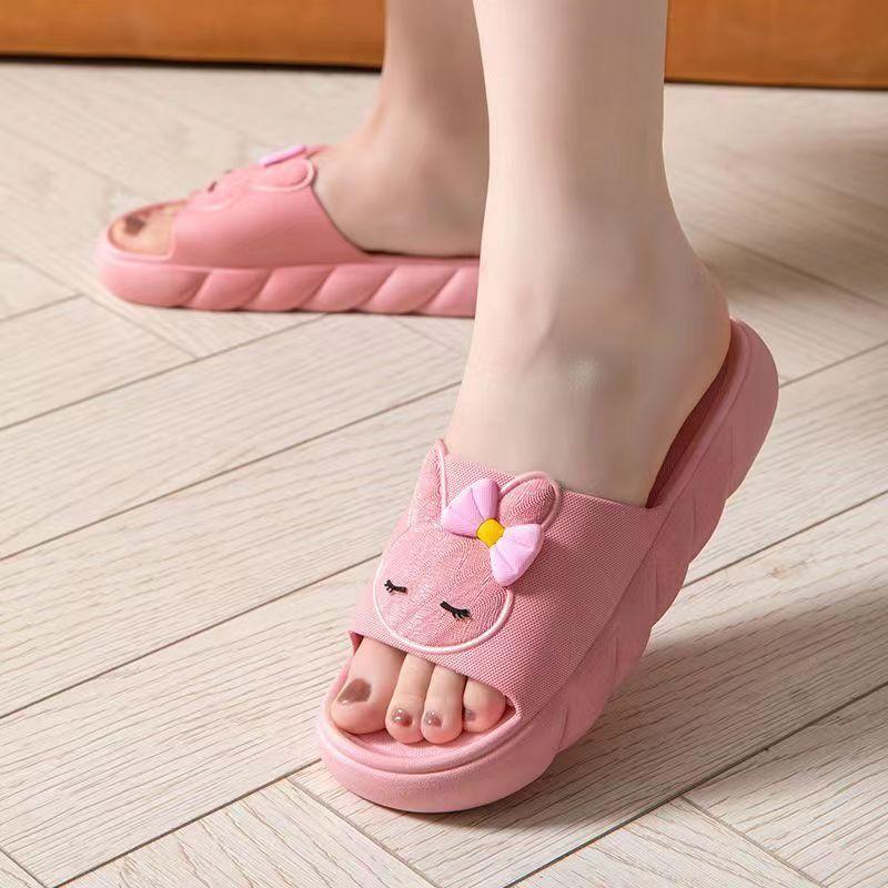 Damen Hausschuhe 2024 Sommer Neu Badezimmer Dicksohlige Rutschfeste Verschleißfeste Weichsohle Bequeme Leichte Slipper 37 rosa von Joom DACH