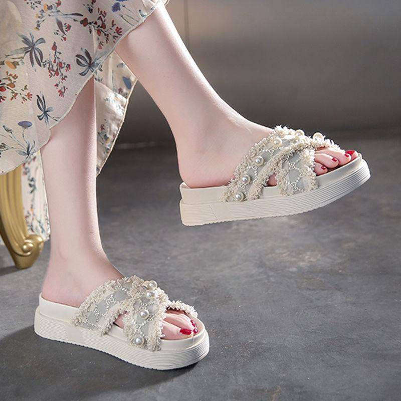 Damen Hausschuhe mit Perlen in Volltonfarbe, mittlerer Absatz, rutschfeste, weiche Sohle, bequeme Strandsandalen mit dicker Unterseite 40 weiß von Joom DACH