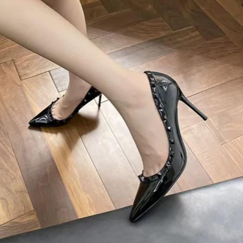 Damen Herbst neue Marke Designer Luxus Nieten Casual Party High Heels Mode spitz Bankettkleid Damen Low Top Schuhe 40 von Joom DACH