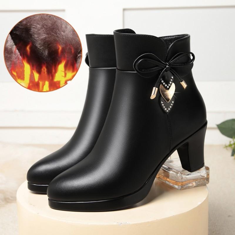Damen Herbst und Winter Einfarbig Temperament Hochhackige Stiefel Wasserdicht Spitzkopf PU Lederstiefel 38 von Joom DACH