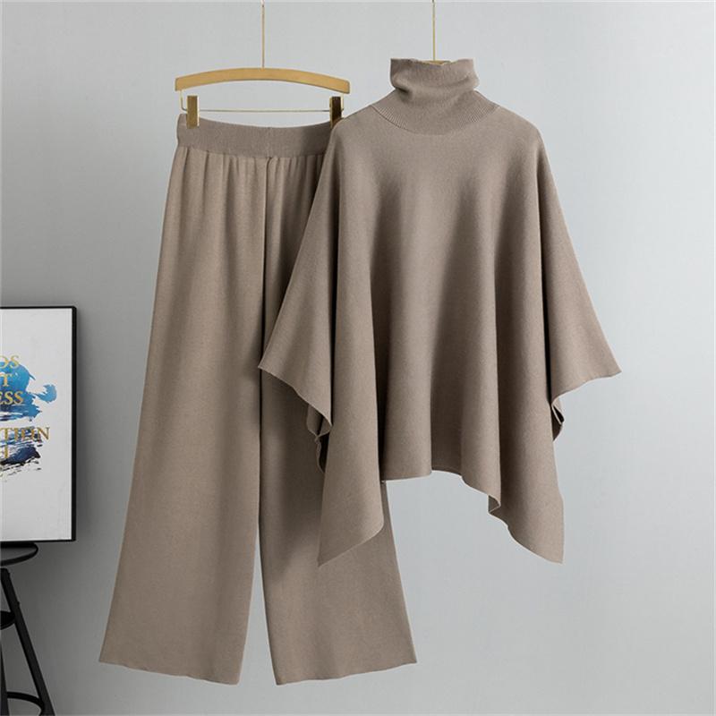 Damen Herbst- und Wintermode Zweiteiliges Set Rollkragen Cape Strickpullover Weitbeinige Hose Temperamentvolles Set One Size kamelfarben von Joom DACH