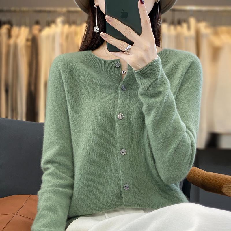 Damen High-End Woll-Cardigan - Rundhalsausschnitt, Langarm, Vielseitiger Strickpullover, Ready-to-Wear Herbst/Winter Übermantel M (100-110 jin) von Joom DACH