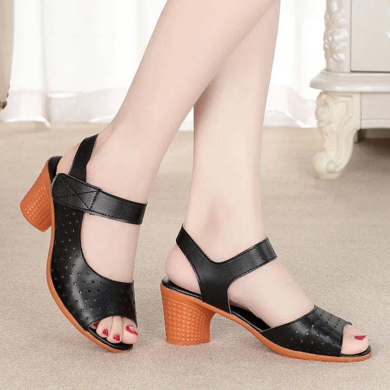 Damen High Heel Sandalen mit weicher Sohle, Hohlsandale, Sommerschuhe mit Fischmaul, Absatzsandalen, einfarbig, einfaches Temperament, Randsandalen 35 schwarz von Joom DACH