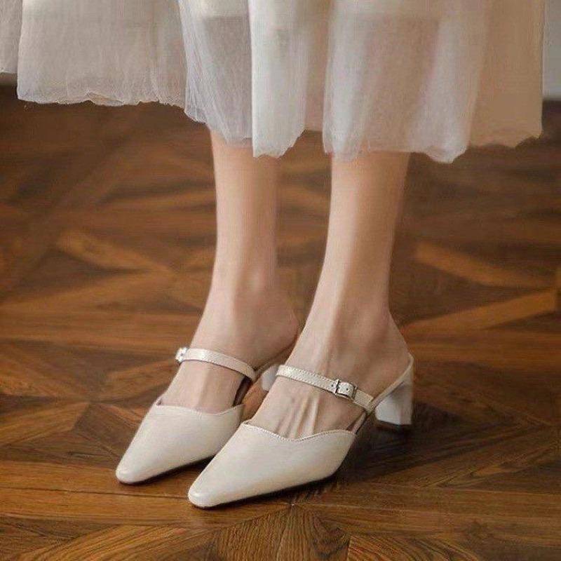 Damen Kitten Heels Pantoletten Goldene Nieten Spitzschuh Sommer Sandalen Mode Beige Damen Casual Mittelhohe Absätze Schuhe 39 beige von Joom DACH