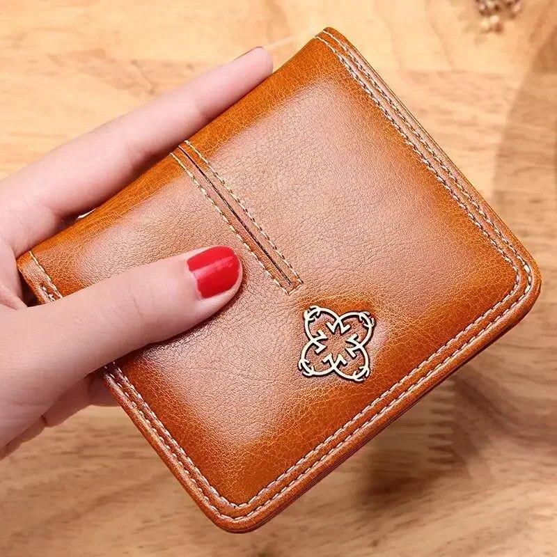 Damen-Mini-Geldbörse aus Leder, kurze Geldbörse, einfarbig, kleine Damen-Clutch-Brieftasche braun von Joom DACH