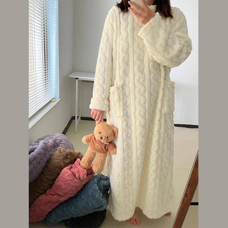 Damen Nachthemden in Übergröße, verdicktes Flanell, Nachtwäsche, Nachthemden, einfarbig, Jacquardkleid, warm XL weiß von Joom DACH