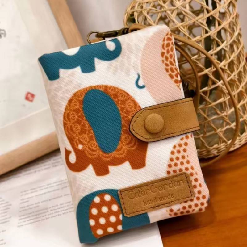 Damen Niedliche Reißverschluss-Klammer Kurze Geldbörse PU-Leder-Kapazität Münzfach Geldscheinbeutel Mattdruck Ausweishalter Mädchen Niedliche Clutch von Joom DACH