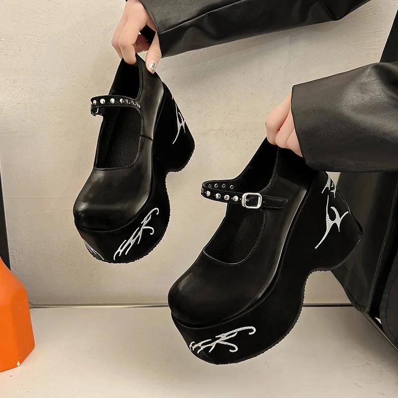 Damen Plateau High Heels Gothic Lolita Neue Mary Jane Schuhe Lässige Damen Party Wedges Pumps mit dicker Sohle Schwarze Loafer 35 schwarz von Joom DACH
