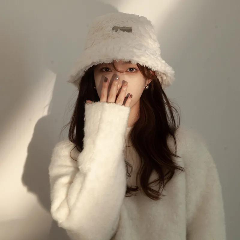Damen Plüsch Fischerhut Herbst Winter Verdickte Warme Bucket Cap Vielseitige Beckenmütze beige von Joom DACH