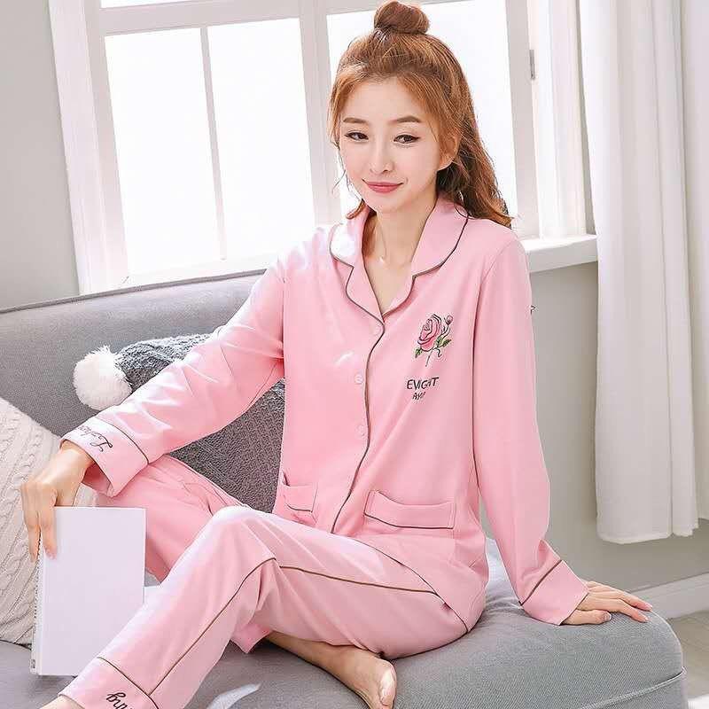 Damen-Pyjama aus reiner Baumwolle in Übergröße: Langärmlig, lockere Passform mit kleinem Revers, geeignet für Frühling und Herbst, drinnen oder draußen zu tragen. 3XL 160-180 Jin Damen-Pyjama aus reiner Baumwolle in Übergröße: Langärmlig, lockere Passform mit kleinem Revers, geeignet für Frühling und Herbst, drinnen oder draußen zu tragen. 3XL 160-180 Jin von Joom DACH