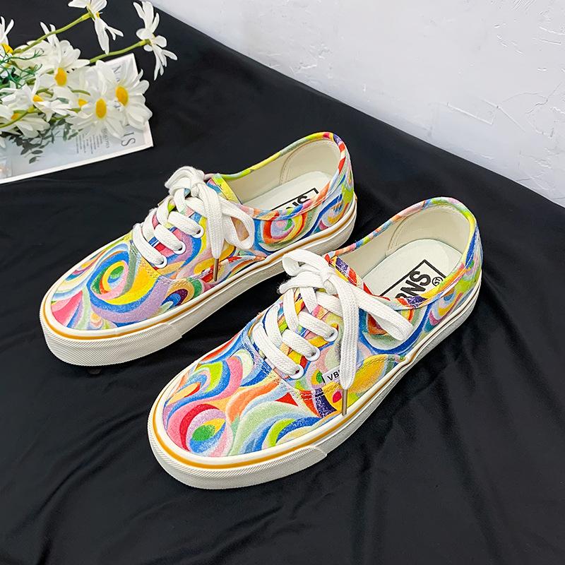 Damen Segeltuchschuhe 2024 Regenbogen-Design Segeltuchschuhe Damen Schnürschuhe Casual Schuhe Damen Graffiti Flache Schuhe Zapatos Mujer 43 von Joom DACH