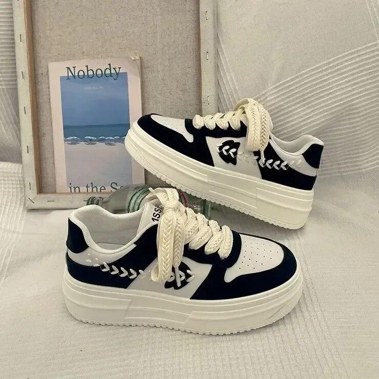 Damen Sneaker Modetrend Neues Muster Schnürschuhe Plateau Vulkanisierte Schuhe Design Freizeitschuhe Zapatos Mujer 39 von Joom DACH