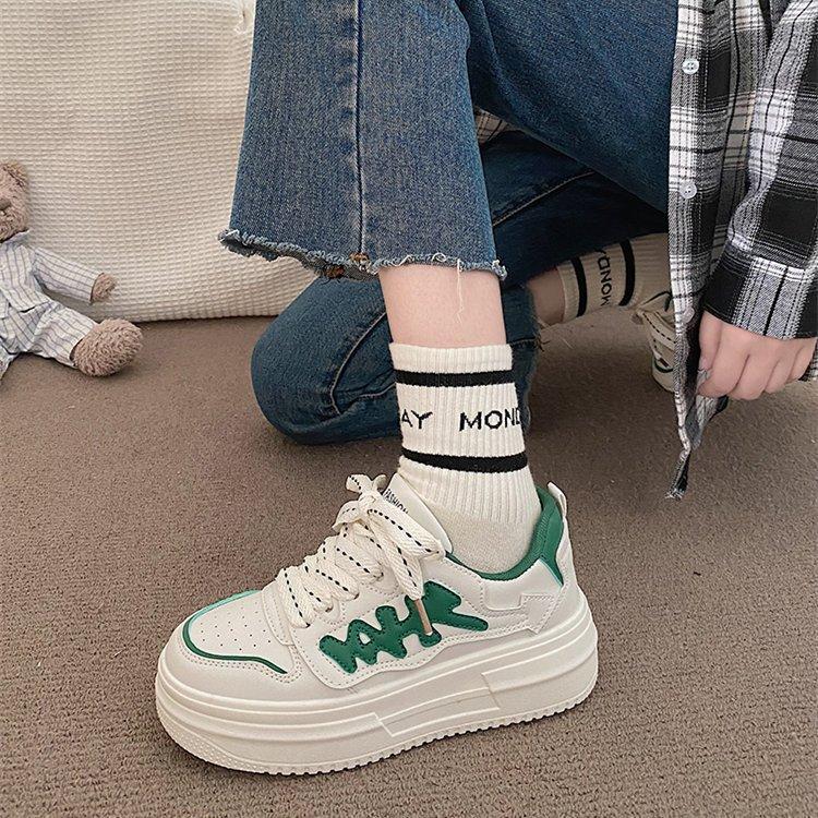 Damen-Sneaker mit dicker Sohle, Herbst, neue Muffin-Leder-Damenschuhe, farblich passende, höhenverstärkende, dünne, lässige weiße Schuhe für Damen 40 von Joom DACH