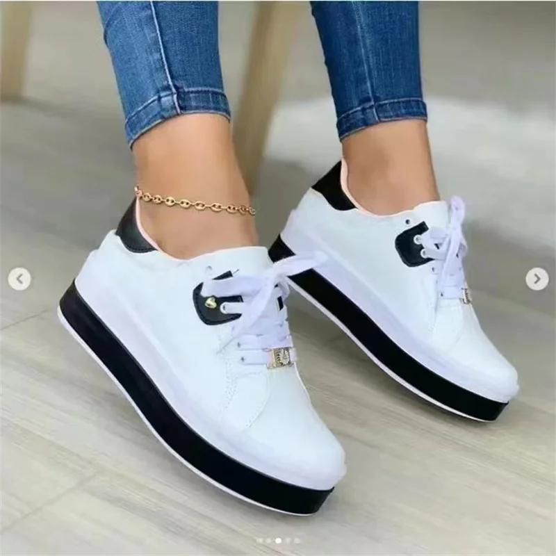 Damen Sneakers Neue Damenmode Schnürschuhe Vulkanisierte Schuhe Lässige Einfarbige Tennisplattform Damen Loafer Übergröße 42 40 von Joom DACH