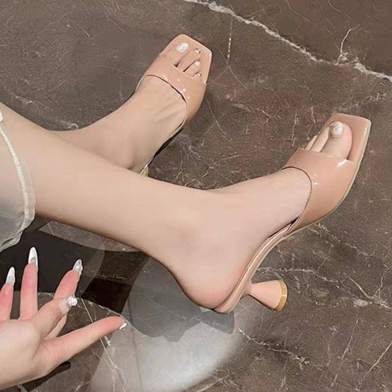 Damen Sommer Neu Klassisch Einfarbig Hohe Absätze Täglich Lässig Zuhause Büro Shopping Slipper Damen Hausschuhe Große Größe 39 nude von Joom DACH