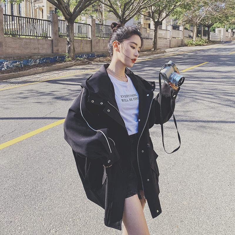 Damen Übergroße Schwarze Kapuzen-Windjacke Damen Mittellang Frühling und Herbst Neues Design Nischen-Streetstyle-Jacke XL schwarz von Joom DACH