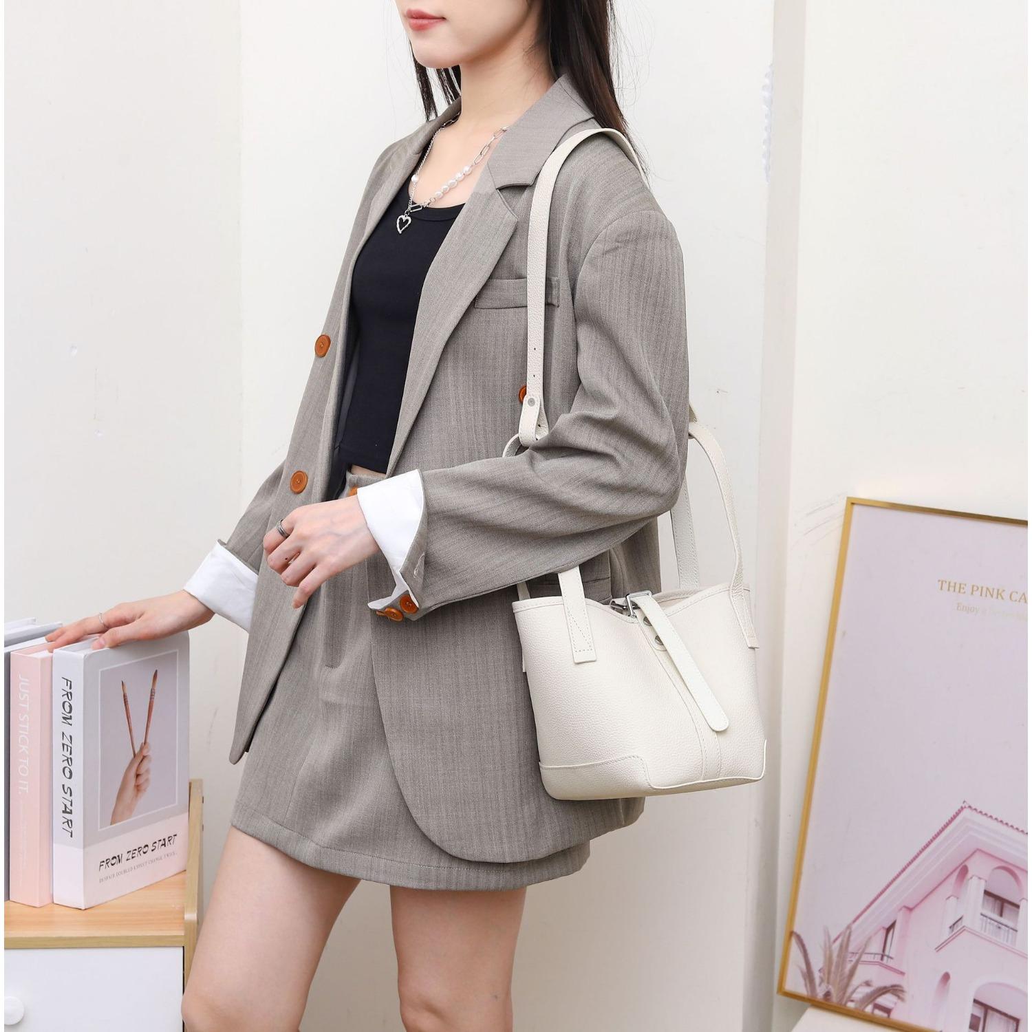 Damen-Umhängetasche aus Rindsleder mit großem Fassungsvermögen, modisch, schlicht und gut aussehend, praktisch und großzügig, Tasche aus weichem Leder weiß von Joom DACH