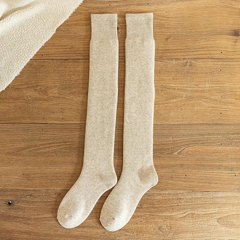 Damen Winter Warme Lange Socken Verdicken Weiche Thermo Kniestrümpfe Feste Flauschige Weibliche Overknee-Socken Mädchen beige von Joom DACH