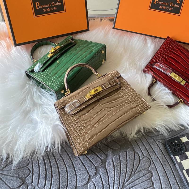 Damen neue exquisite Umhängetasche, kleine Tasche, Krokodilmuster-Tasche, hochwertige Mini-Vielseitigkeitshandtasche. 22cm von Joom DACH