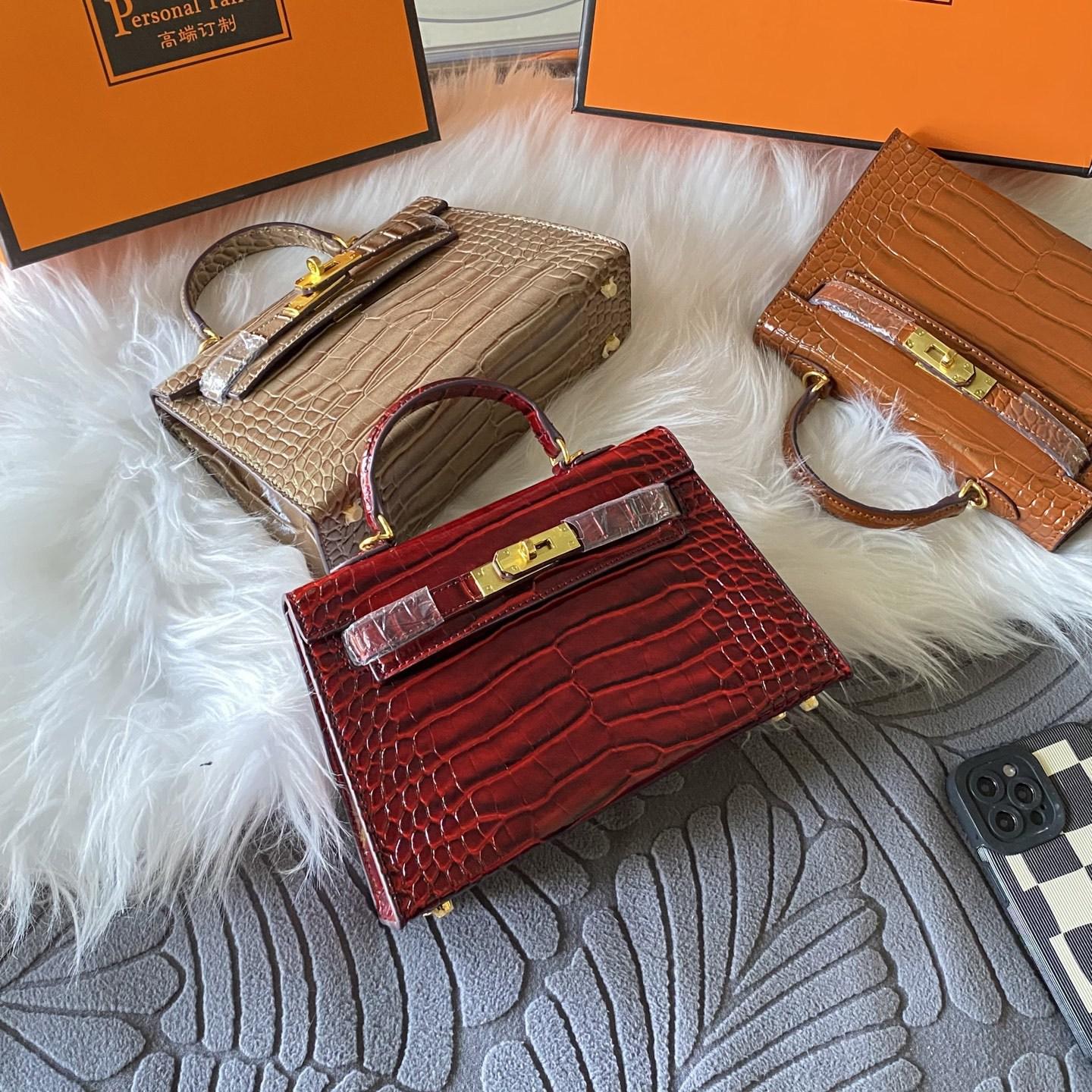 Damen neue exquisite Umhängetasche, kleine Tasche, Krokodilmuster-Tasche, hochwertige Mini-Vielseitigkeitshandtasche. 22cm von Joom DACH