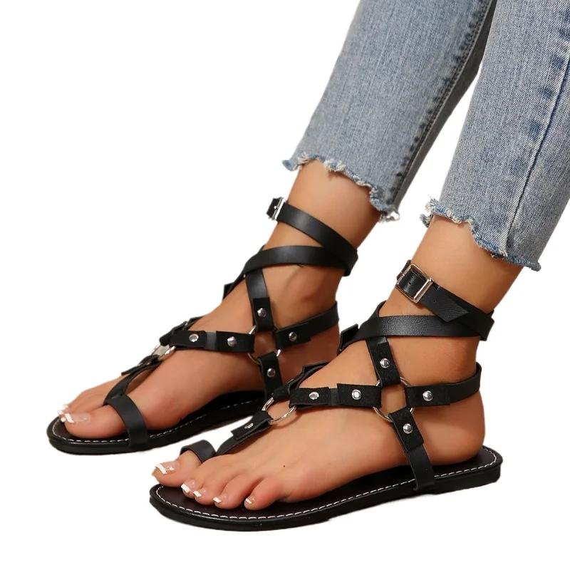 Damenschuhe Plus Size Thong Damensandalen Tägliche Freizeitsandalen Damen Nietenschnallenriemen Flache Schuhe mit Knöchelwickel Damen 41 schwarz von Joom DACH