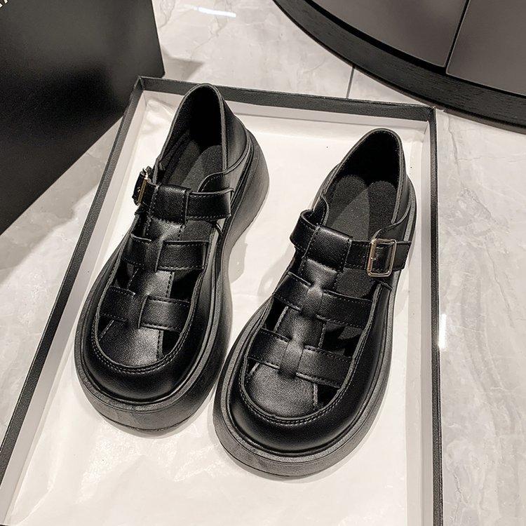 Damenschuhe im koreanischen Stil, neue Frühjahrs- und Sommerschuhe für Damen, geschlossene Zehen, flache Sandalen, römische Schuhe für Damen, Großhandel für Damen 40 von Joom DACH