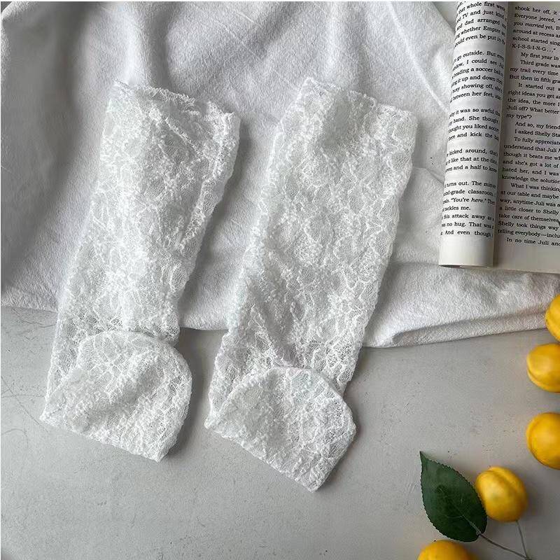 Damensocken Retro Spitze Blumennetz Lolita Süße Socken Dünne Mittelröhre Transparente Socken Mädchen Süße Atmungsaktive Designersocken one size weiß von Joom DACH