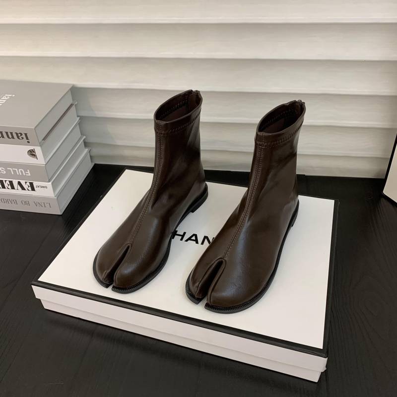 Damenstiefel Herbstschuhe Flacher Absatz Reißverschlussstiefel-Damen Luxus Designer Runde Zehen Low Rock Leder Gummi Mode Basic Ret 38 von Joom DACH