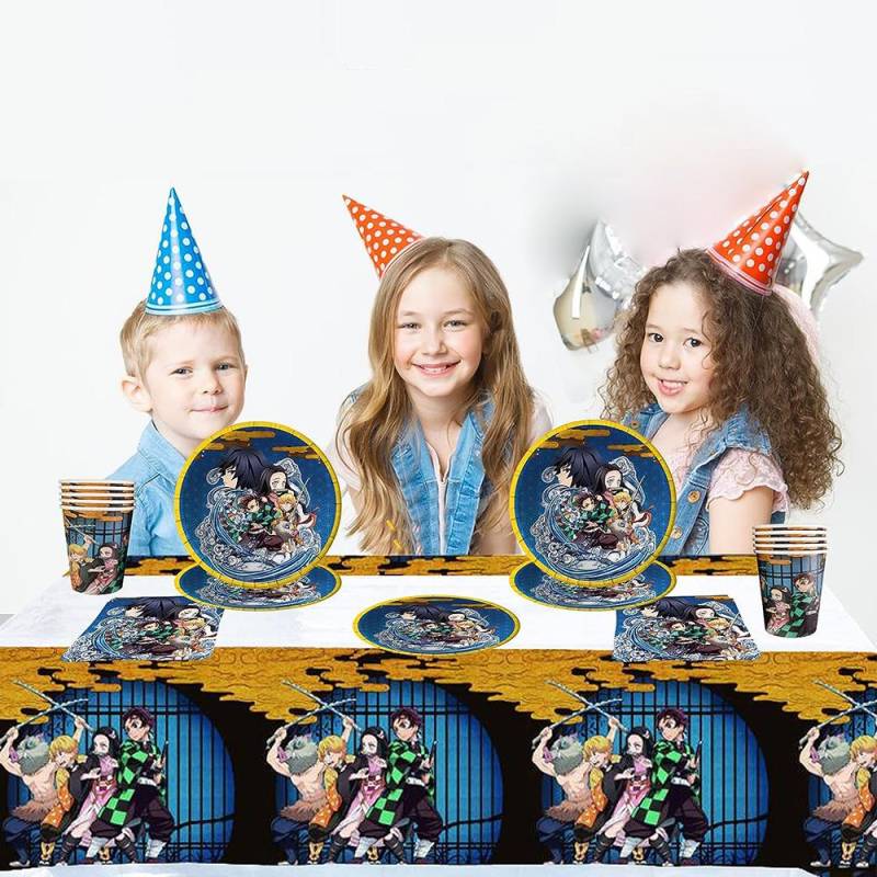 Das 51-teilige Demon Slayer-Geschirrset enthält Teller, Tassen, Servietten und Tischdecken von Joom DACH