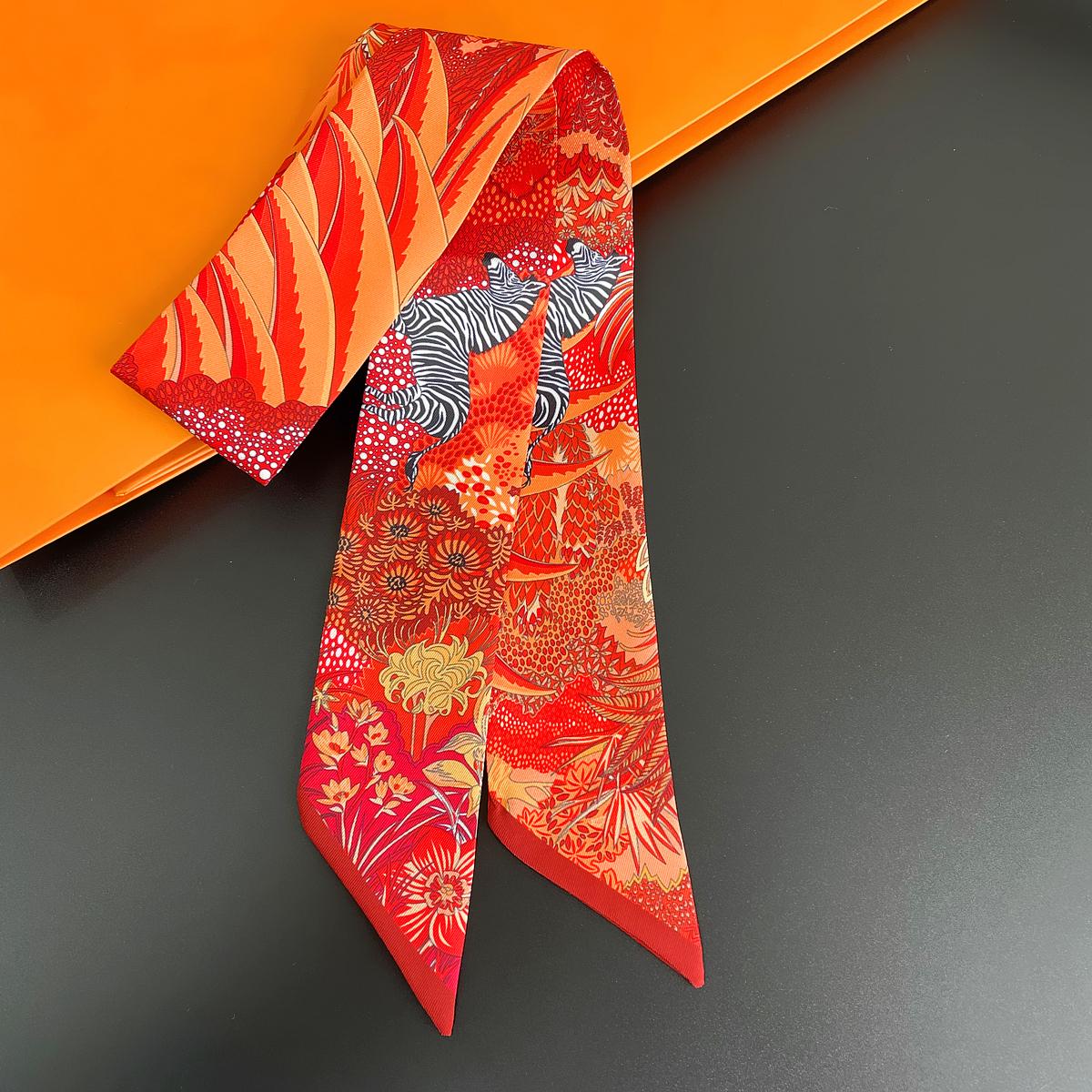 Design Zebra In Blumen Frauen Schal Luxus Seidenschal Mode Haar Stirnband Foulard Dünne Tasche Schals Halstuch von Joom DACH