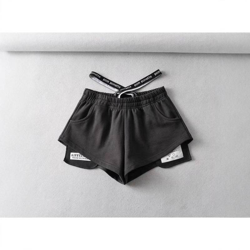 Design-sensuelle High-Waist-Shorts für Damen im Frühling und Sommer Neuer Hot-Girl-Stil Elastischer Bund Label Sport Weitbeinige Hosen M von Joom DACH