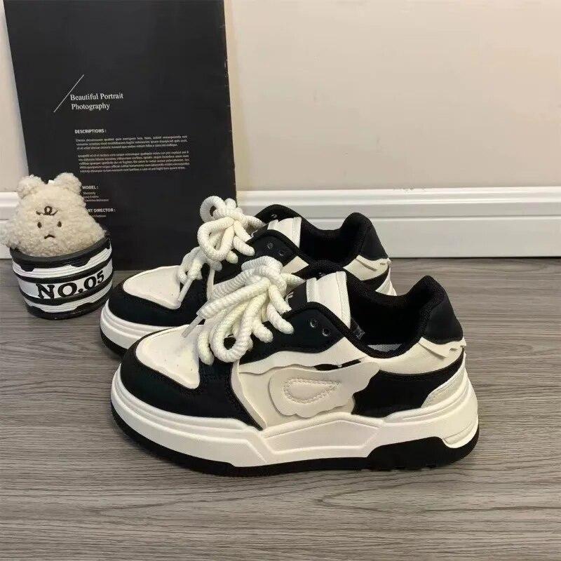 Designer Damen Atmungsaktive Lila Sneakers Flügelschuhe für Mädchen Dicker Absatz Sneakers Lässige Laufplattform Y2K Lolita Schuhe 40 schwarz Designer Damen Atmungsaktive Lila Sneakers Flügelschuhe für Mädchen Dicker Absatz Sneakers Lässige Laufplattform Y2K Lolita Schuhe 40 schwarz von Joom DACH