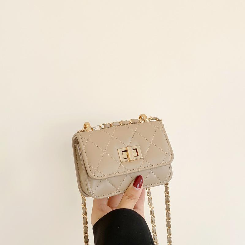 Diamant Einfarbig Kette Kleine Quadratische Tasche Neue Trendige Mode Schultertasche Einfache und Modische Umhängetasche für Damen von Joom DACH