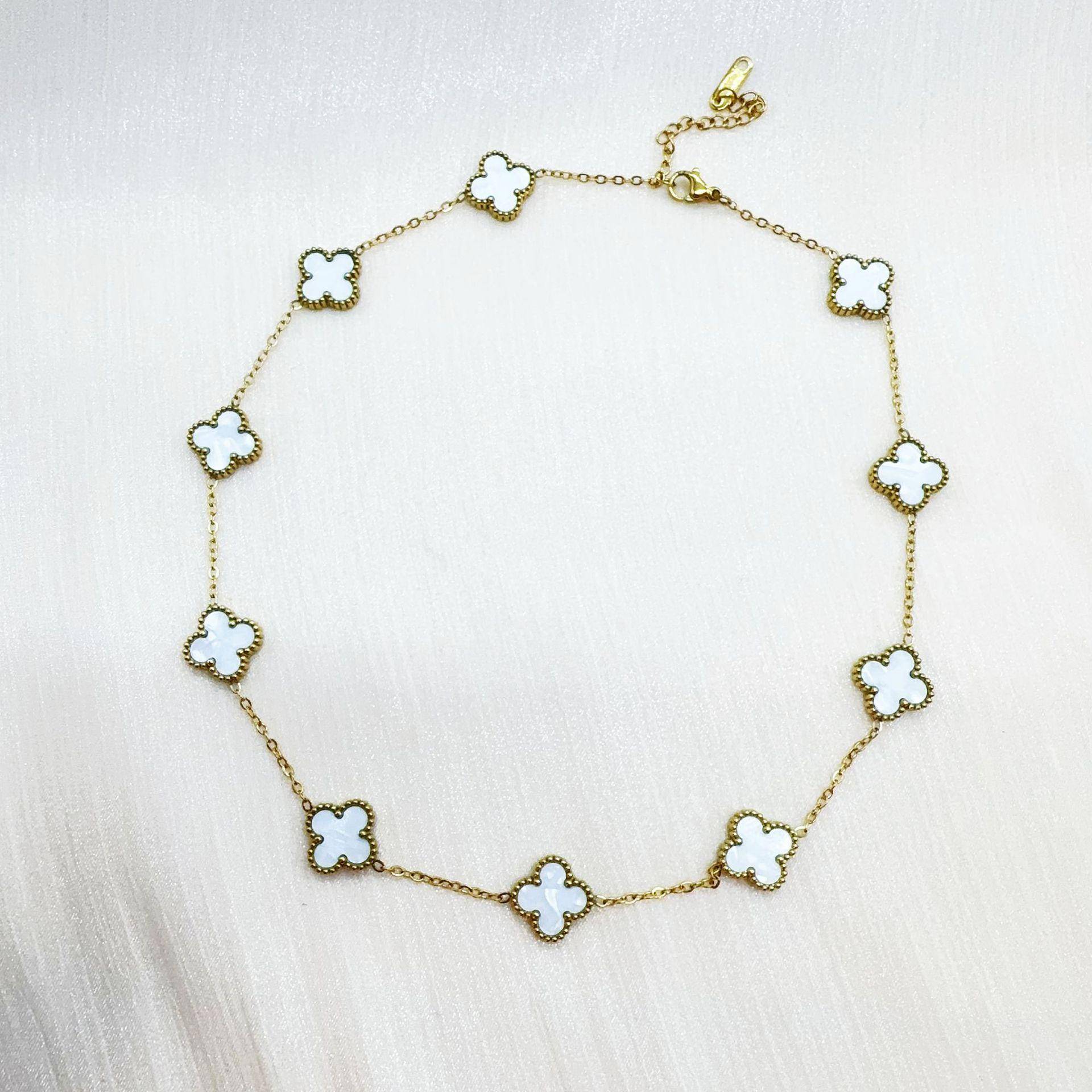 Doppelseitige Halskette aus Titanstahl mit zehn Blumen und vierblättrigem Kleeblatt für Damen, verliert nicht die Farbe, Temperament, Schlüsselbeinkette, Schmuck weiß von Joom DACH