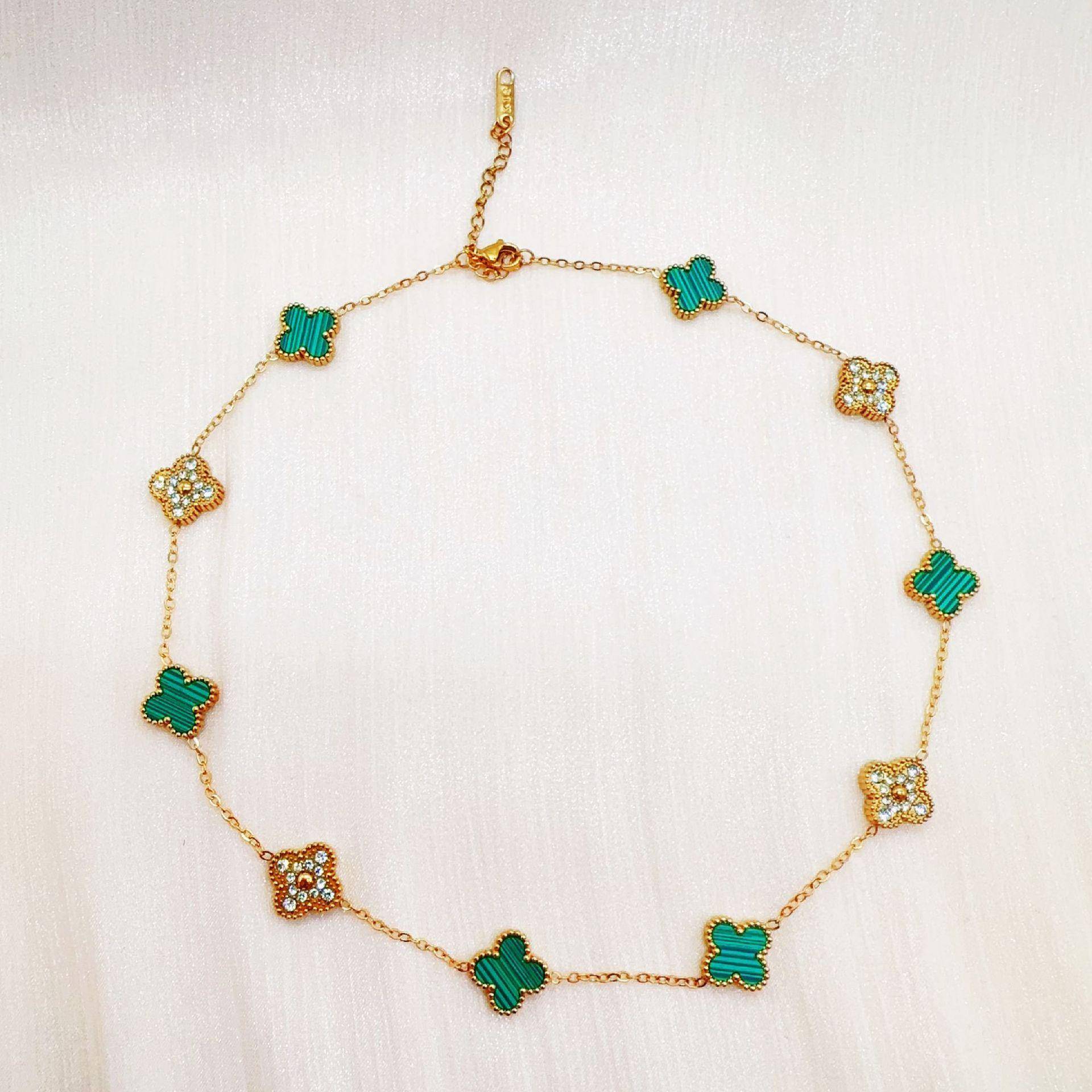 Doppelseitige Halskette aus Titanstahl mit zehn Blumen und vierblättrigem Kleeblatt für Damen, verliert nicht die Farbe, Temperament, Schlüsselbeinkette, Schmuck von Joom DACH