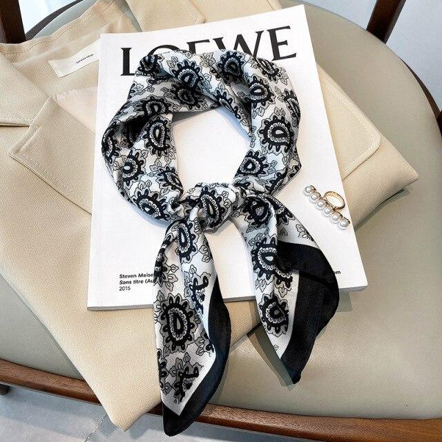 Drucken Platz Silk Schal Frauen Mode Satin Bandana Dame Schal Und Wrap Stirnband Tasche Schals Haar Band Halstuch Weibliche hijab von Joom DACH