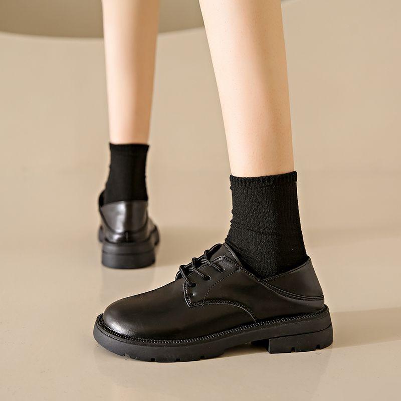 Echte Damen-Weichlederschuhe Frühling und Herbst Neu Britischer Stil Kleine Lederschuhe Alles passend Niedrige Absätze Pumps Runde Zehen Schnürschuhe Damen 40 schwarz von Joom DACH