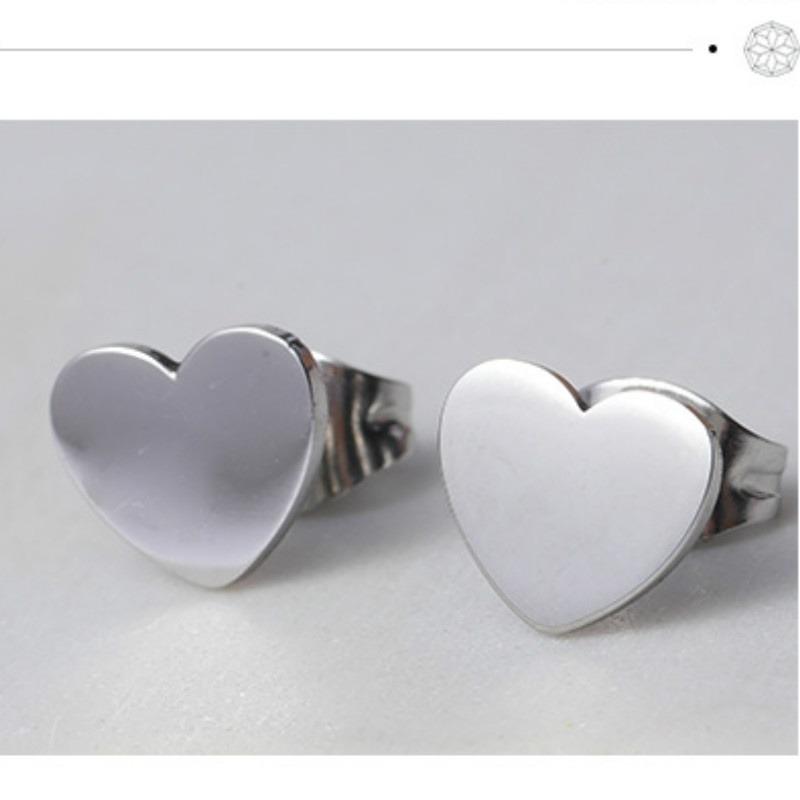 Einfache, kleine und niedliche Pfirsich-Herz-Ohrstecker für Damen silber von Joom DACH