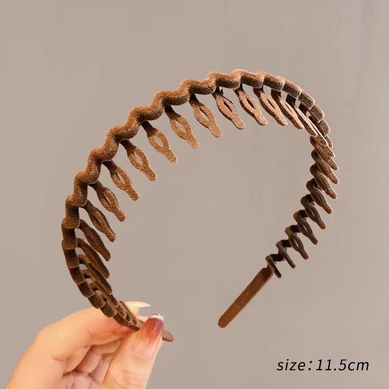 Einfache Beflockung Haarband Frauen Herbst Und Winter Samt Gedrückt Shampoo Stirnband Gezahnte Anti Slip Haarnadeln Kopfbedeckung Size fits all Einfache Beflockung Haarband Frauen Herbst Und Winter Samt Gedrückt Shampoo Stirnband Gezahnte Anti Slip Haarnadeln Kopfbedeckung Size fits all von Joom DACH