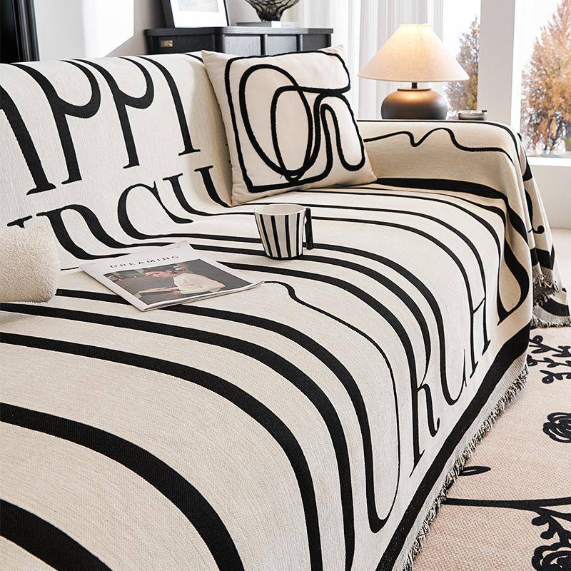 Einfaches Modernes und Interessantes Buchstaben Chenille Sofa Handtuch All-inclusive Wohnzimmer Staubschutz Nickdecke 180*130cm von Joom DACH