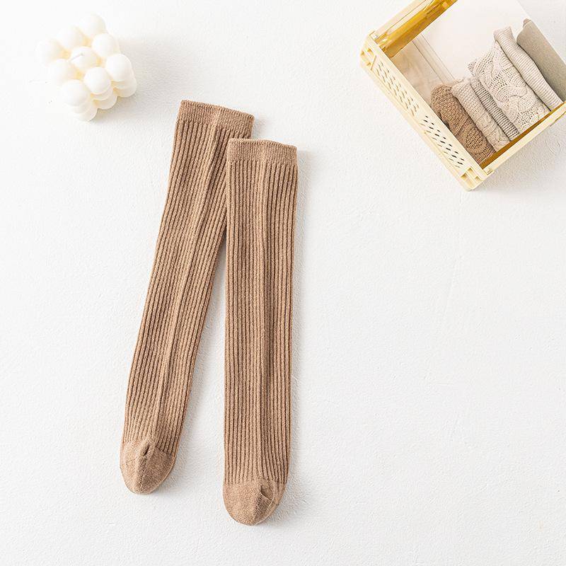 Einfarbige, leuchtende Farben, Herbst und Winter, hohe Elastizität, kniehohe lange Socken für Babys, Mädchen und Jungen, gerippte, gestreifte Strümpfe über der Wade braun von Joom DACH