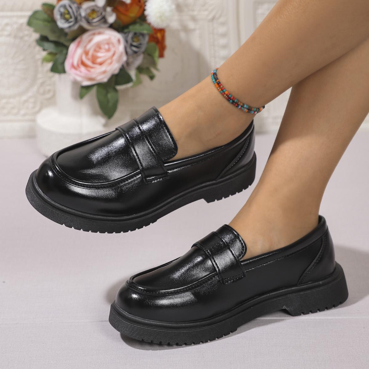 Einfarbige PU-Leder Flache Slipper Damen Bequem Weiche Sohle Slip-On Schuhe Frau Leicht Lässig Flachschuhe mit flachem Ausschnitt Schwarz 42 schwarz von Joom DACH