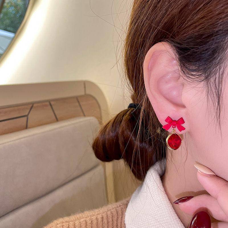 Elegante Dame Schwarz Zirkon Bogen Baumeln Ohrringe für Frauen Persönlichkeit Temperament Anhänger Ohrringe Mädchen Schmuck Geschenk Zubehör rot von Joom DACH