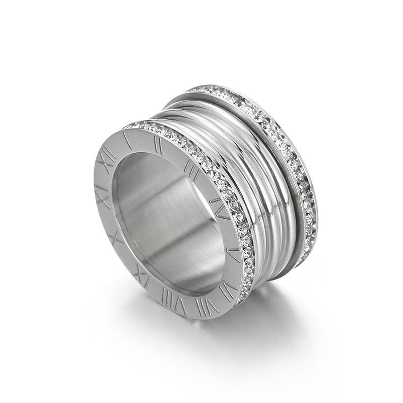 Elegante Edelstahl Große Ringe für Frauen Römisches Alphabet Glänzender Zirkon Ring Klobiger Anillos Mujer Party Hochzeit Schmuck Luxus 7 von Joom DACH