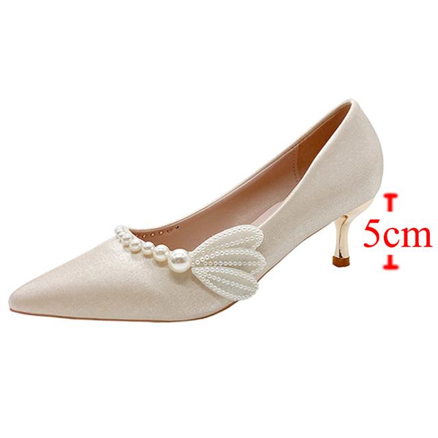 Elegante Flügel Dünne Absätze Hochzeitsschuhe Frauen Spitzschuh Perle High Heels Schuhe Frau Mode-Design String Bead Pumps 35 von Joom DACH