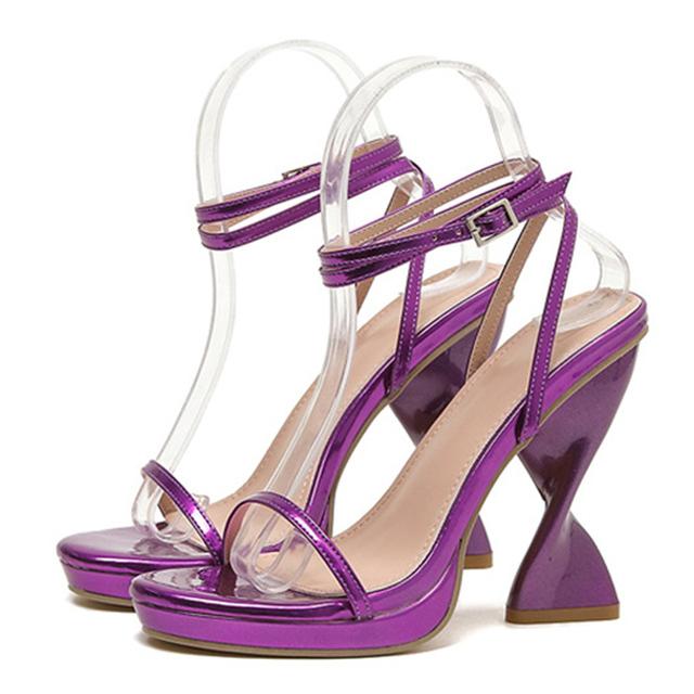 Elegante lila seltsame High Heels für Damen, wasserdichte Plateausandalen für Damen, Design für Sommerparty, Kleid, klobige Schuhe 42 violett von Joom DACH